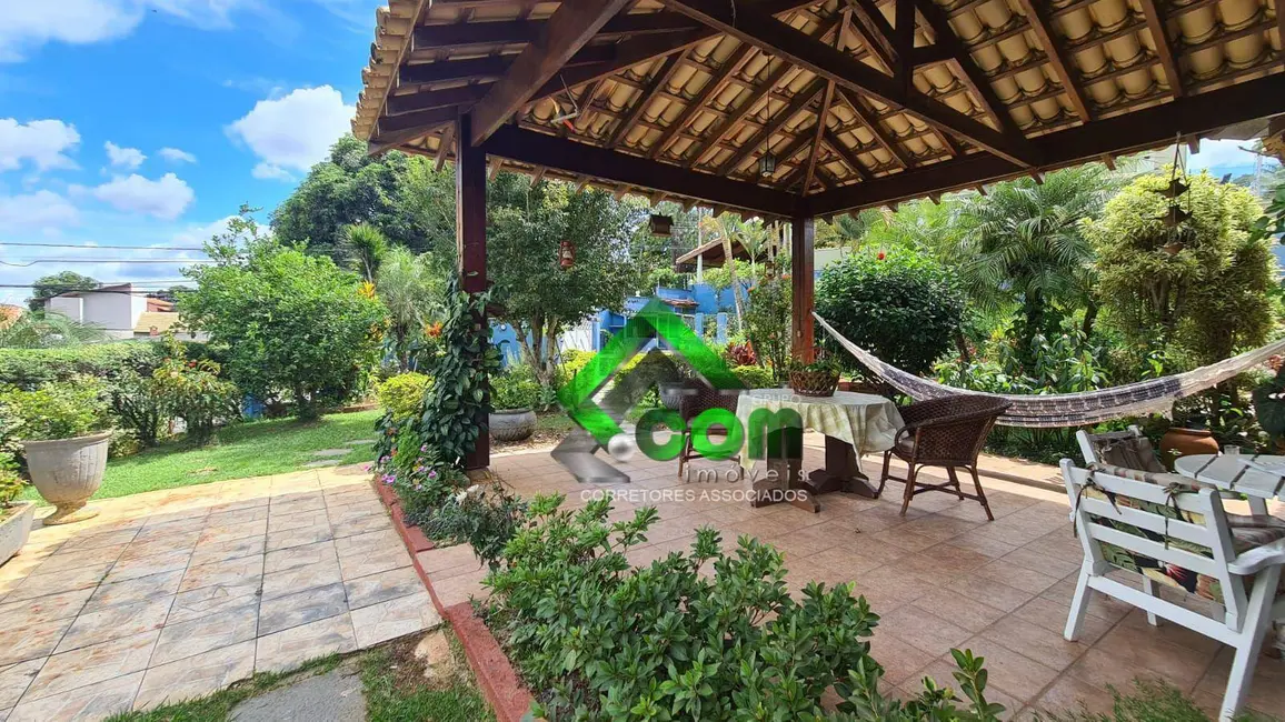 Casa com 3 quartos à venda, 945m2 em Jardim Paulista, Atibaia - SP - imagem 2 Foto 2 de Casa com 3 quartos à venda, 945m2 em Jardim Paulista, Atibaia - SP