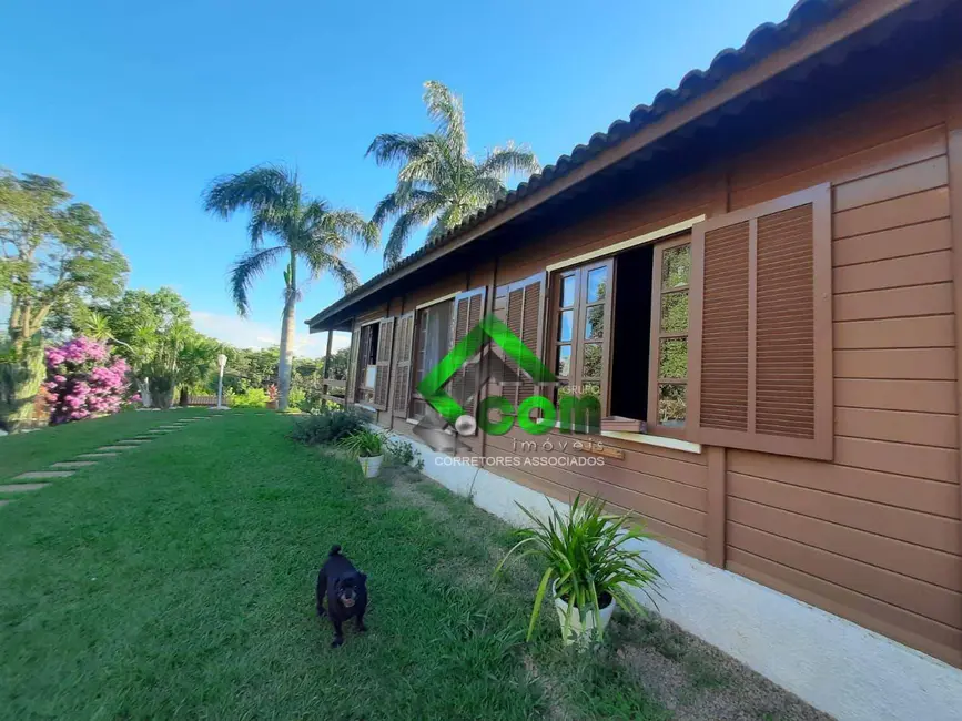 Foto 8 de Casa com 3 quartos à venda, 1000m2 em Vila Dom Pedro, Atibaia - SP