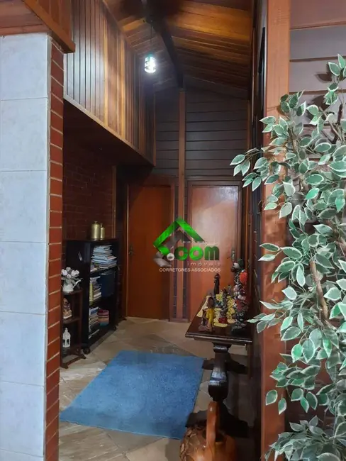 Foto 9 de Casa com 3 quartos à venda, 1000m2 em Vila Dom Pedro, Atibaia - SP