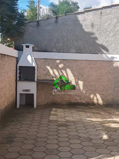 Casa com 2 quartos para alugar, 148m2 em Jardim dos Pinheiros, Atibaia - SP - imagem 1 Foto 1 de Casa com 2 quartos para alugar, 148m2 em Jardim dos Pinheiros, Atibaia - SP