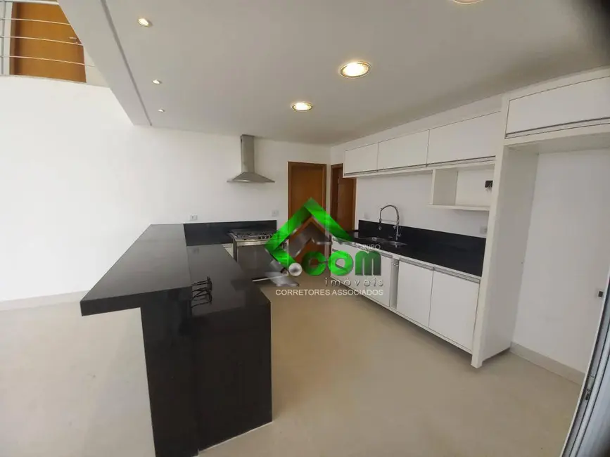 Casa de Condomínio com 4 quartos à venda e para alugar, 830m2 em Atibaia - SP - imagem 6 Foto 6 de Casa de Condomínio com 4 quartos à venda e para alugar, 830m2 em Atibaia - SP