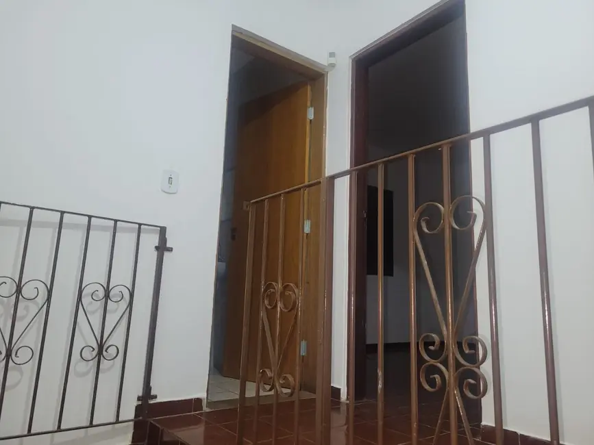 Foto 4 de Casa com 3 quartos para alugar, 300m2 em Jardim do Lago, Atibaia - SP