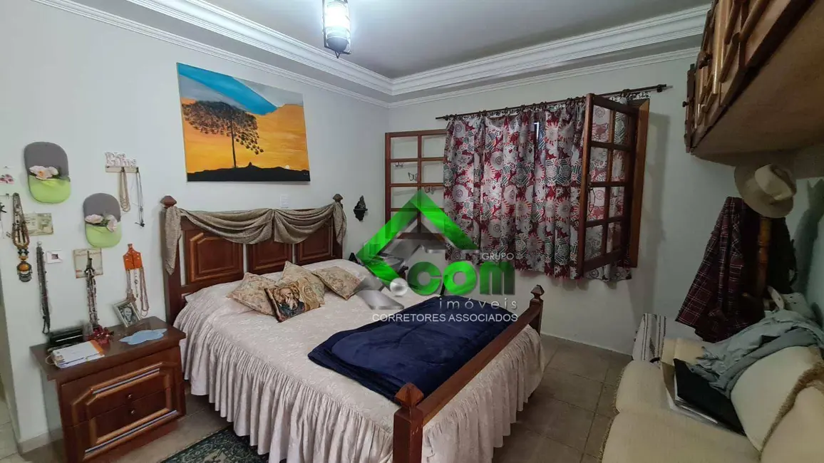 Foto 6 de Casa com 3 quartos à venda, 360m2 em Retiro das Fontes, Atibaia - SP