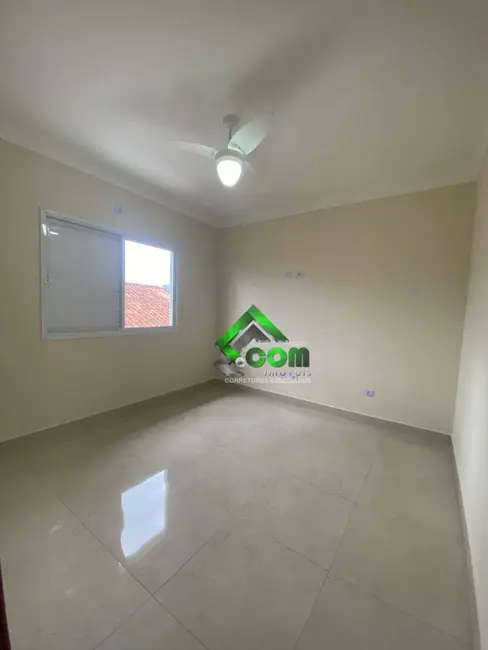 Casa com 3 quartos à venda, 130m2 em Maracanã, Praia Grande - SP - imagem 9 Foto 9 de Casa com 3 quartos à venda, 130m2 em Maracanã, Praia Grande - SP