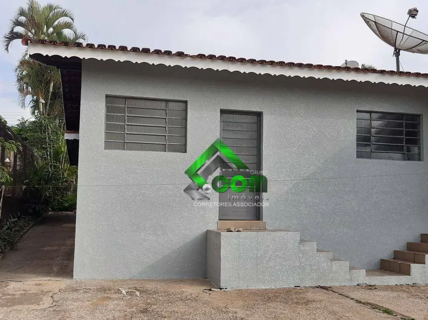 Casa com 3 quartos para alugar, 1000m2 em Vila Dom Pedro, Atibaia - SP - imagem 9 Foto 9 de Casa com 3 quartos para alugar, 1000m2 em Vila Dom Pedro, Atibaia - SP