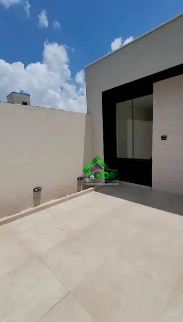 Foto 2 de Casa com 2 quartos à venda, 125m2 em Bom Jesus Dos Perdoes - SP