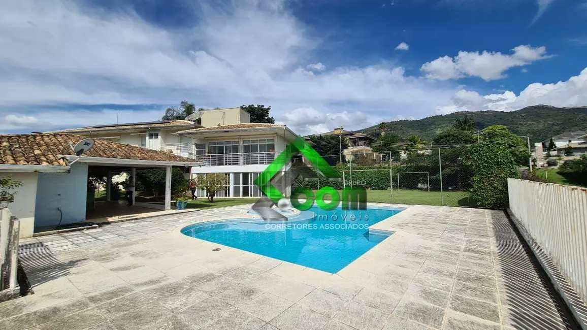 Foto 3 de Casa com 3 quartos à venda, 1084m2 em Jardim Maristela, Atibaia - SP