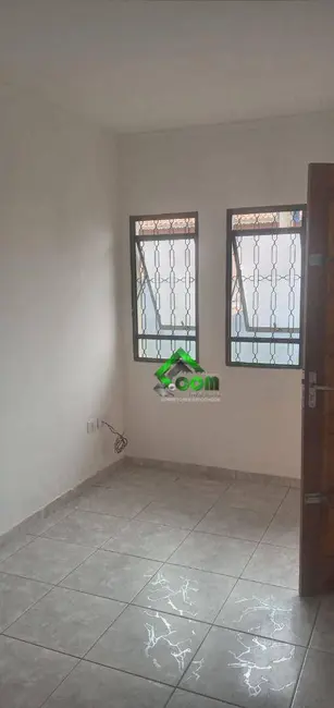 Casa com 2 quartos para alugar, 200m2 em Jardim Imperial, Atibaia - SP - imagem 3 Foto 3 de Casa com 2 quartos para alugar, 200m2 em Jardim Imperial, Atibaia - SP