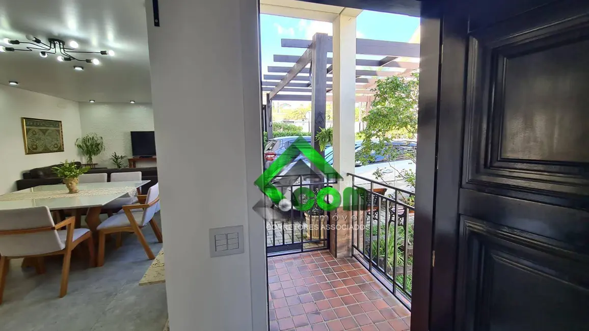 Foto 4 de Casa de Condomínio com 4 quartos à venda, 212m2 em Vila Esperia ou Giglio, Atibaia - SP