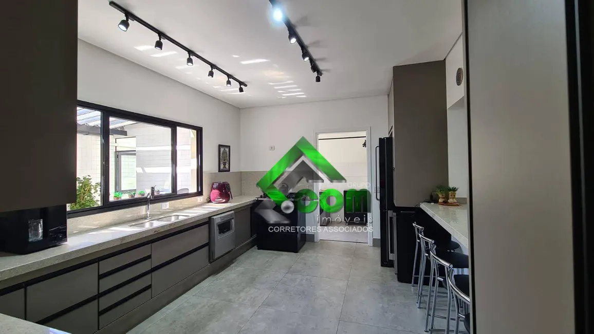 Foto 9 de Casa de Condomínio com 4 quartos à venda, 212m2 em Vila Esperia ou Giglio, Atibaia - SP