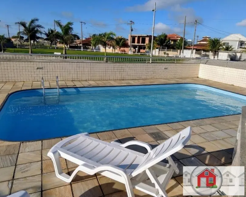 Foto 1 de Casa com 2 quartos à venda, 180m2 em Arraial Do Cabo - RJ