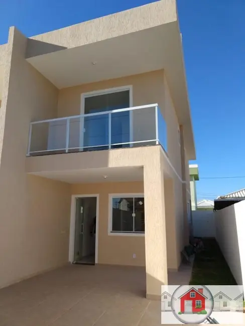 Foto 3 de Casa com 2 quartos à venda, 180m2 em Arraial Do Cabo - RJ