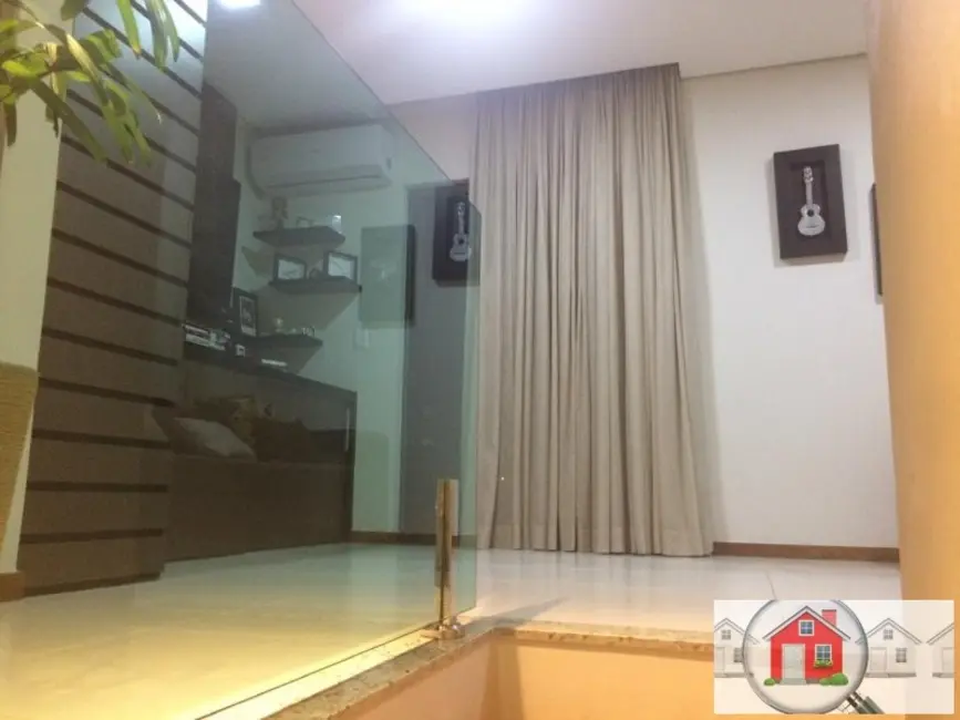 Foto 3 de Cobertura com 3 quartos à venda, 160m2 em Jardim Flamboyant, Cabo Frio - RJ