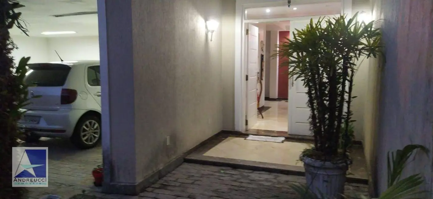 Foto 3 de Casa com 4 quartos à venda, 540m2 em Vila Oliveira, Mogi Das Cruzes - SP