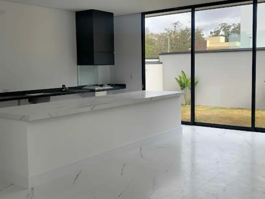 Foto 4 de Casa de Condomínio com 3 quartos à venda, 250m2 em Fazenda Rodeio, Mogi Das Cruzes - SP