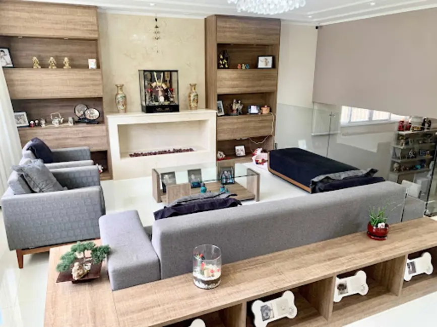 Foto 1 de Casa de Condomínio com 6 quartos à venda, 500m2 em Fazenda Rodeio, Mogi Das Cruzes - SP