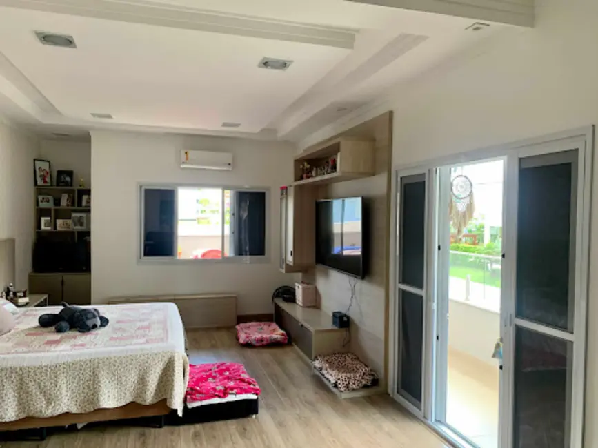 Foto 6 de Casa de Condomínio com 6 quartos à venda, 500m2 em Fazenda Rodeio, Mogi Das Cruzes - SP