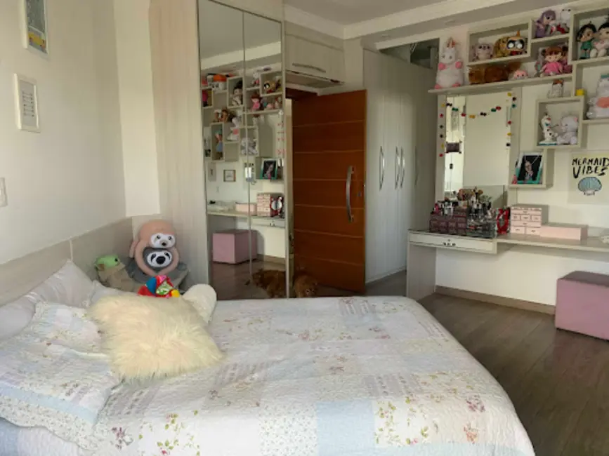 Foto 5 de Casa de Condomínio com 6 quartos à venda, 500m2 em Fazenda Rodeio, Mogi Das Cruzes - SP