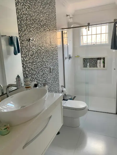 Foto 2 de Casa de Condomínio com 6 quartos à venda, 500m2 em Fazenda Rodeio, Mogi Das Cruzes - SP