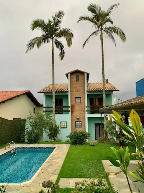 Foto 1 de Casa com 3 quartos à venda, 500m2 em Vila Oliveira, Mogi Das Cruzes - SP