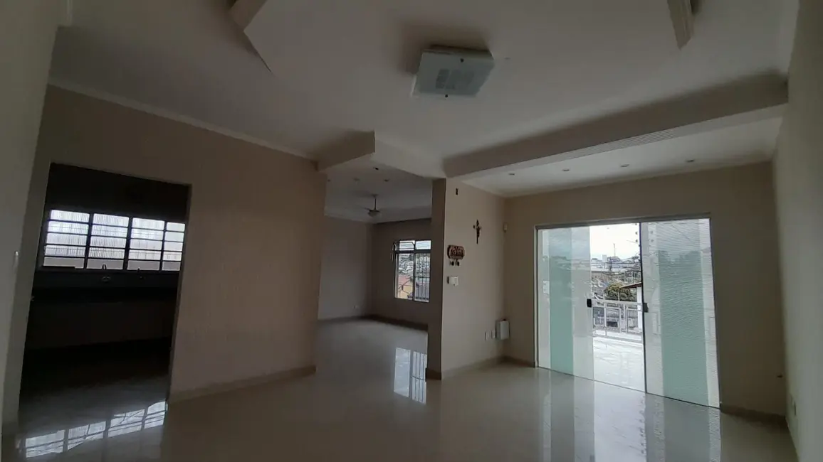Foto 7 de Casa com 4 quartos à venda, 300m2 em Vila Lavínia, Mogi Das Cruzes - SP