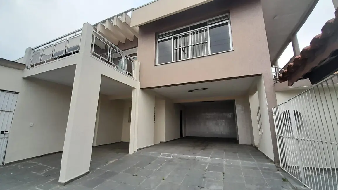 Foto 4 de Casa com 4 quartos à venda, 300m2 em Vila Lavínia, Mogi Das Cruzes - SP