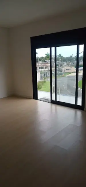 Foto 4 de Casa de Condomínio com 3 quartos à venda, 261m2 em Fazenda Rodeio, Mogi Das Cruzes - SP