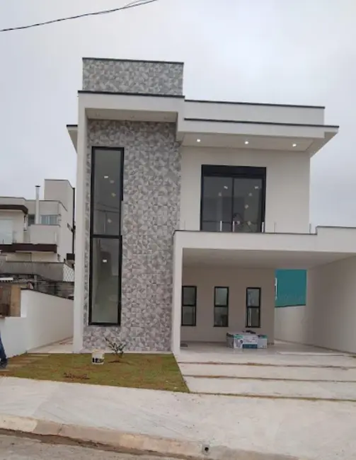 Foto 1 de Casa de Condomínio com 3 quartos à venda, 261m2 em Fazenda Rodeio, Mogi Das Cruzes - SP