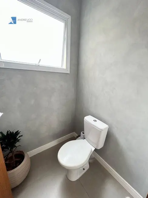 Foto 5 de Casa de Condomínio com 3 quartos à venda, 280m2 em Fazenda Rodeio, Mogi Das Cruzes - SP