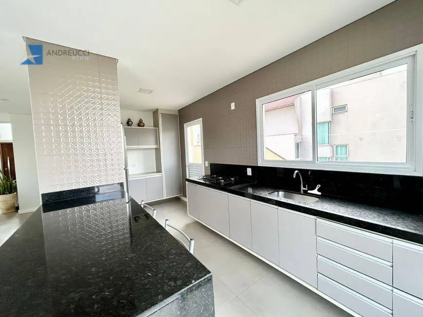 Foto 9 de Casa de Condomínio com 3 quartos à venda, 280m2 em Fazenda Rodeio, Mogi Das Cruzes - SP