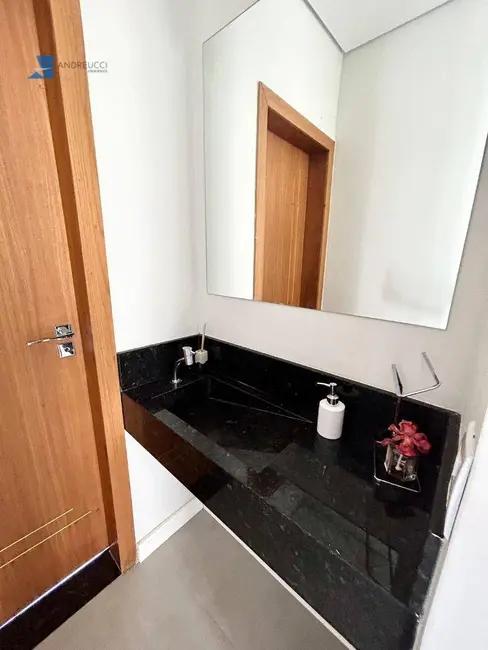 Foto 6 de Casa de Condomínio com 3 quartos à venda, 280m2 em Fazenda Rodeio, Mogi Das Cruzes - SP