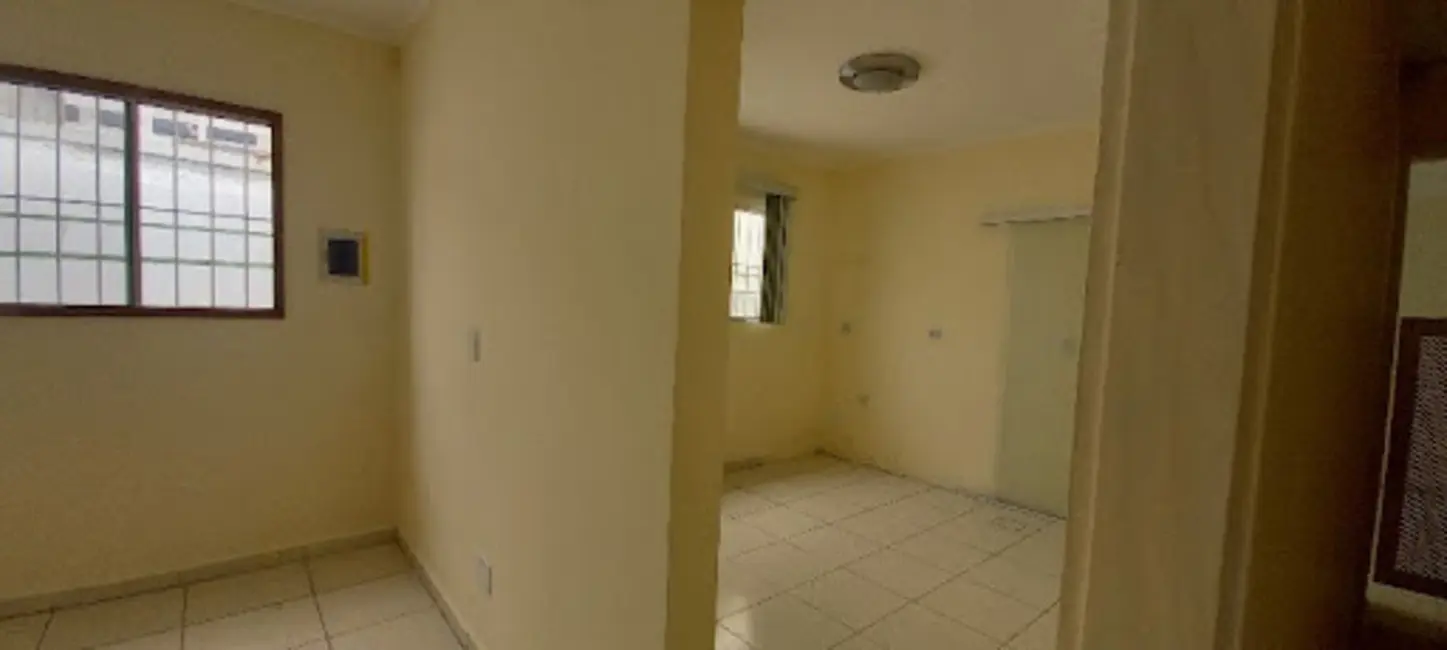 Casa para alugar, 153m2 em Centro, Mogi Das Cruzes - SP - imagem 6 Foto 6 de Casa para alugar, 153m2 em Centro, Mogi Das Cruzes - SP