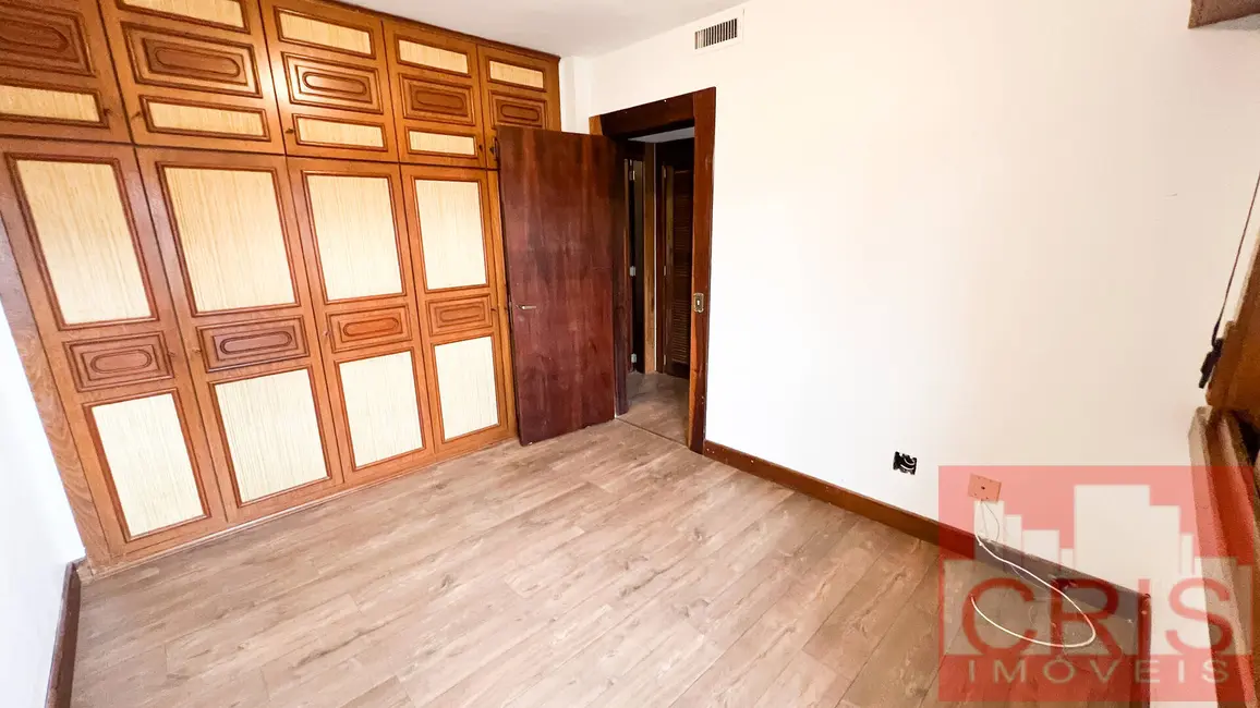 Apartamento com 3 quartos à venda, 180m2 em Centro, Bento Goncalves - RS - imagem 3 Foto 3 de Apartamento com 3 quartos à venda, 180m2 em Centro, Bento Goncalves - RS