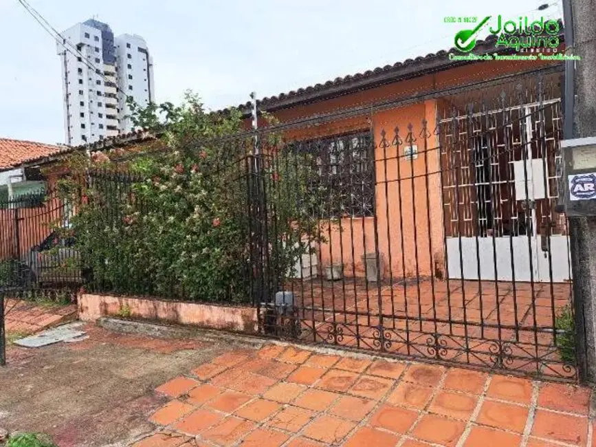 Foto 1 de Casa com 3 quartos à venda, 309m2 em Fátima, Fortaleza - CE
