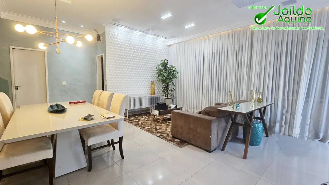 Casa com 4 quartos à venda, 238m2 em Cajazeiras, Fortaleza - CE - imagem 3 Foto 3 de Casa com 4 quartos à venda, 238m2 em Cajazeiras, Fortaleza - CE