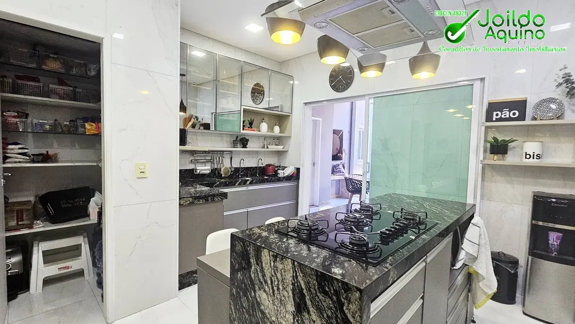 Casa com 4 quartos à venda, 238m2 em Cajazeiras, Fortaleza - CE - imagem 9 Foto 9 de Casa com 4 quartos à venda, 238m2 em Cajazeiras, Fortaleza - CE