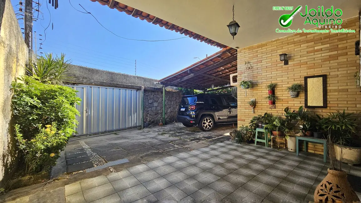Foto 2 de Casa com 3 quartos à venda, 300m2 em Papicu, Fortaleza - CE