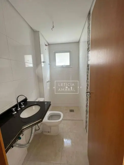 Foto 2 de Apartamento com 3 quartos à venda, 85m2 em Santa Lúcia, Pouso Alegre - MG