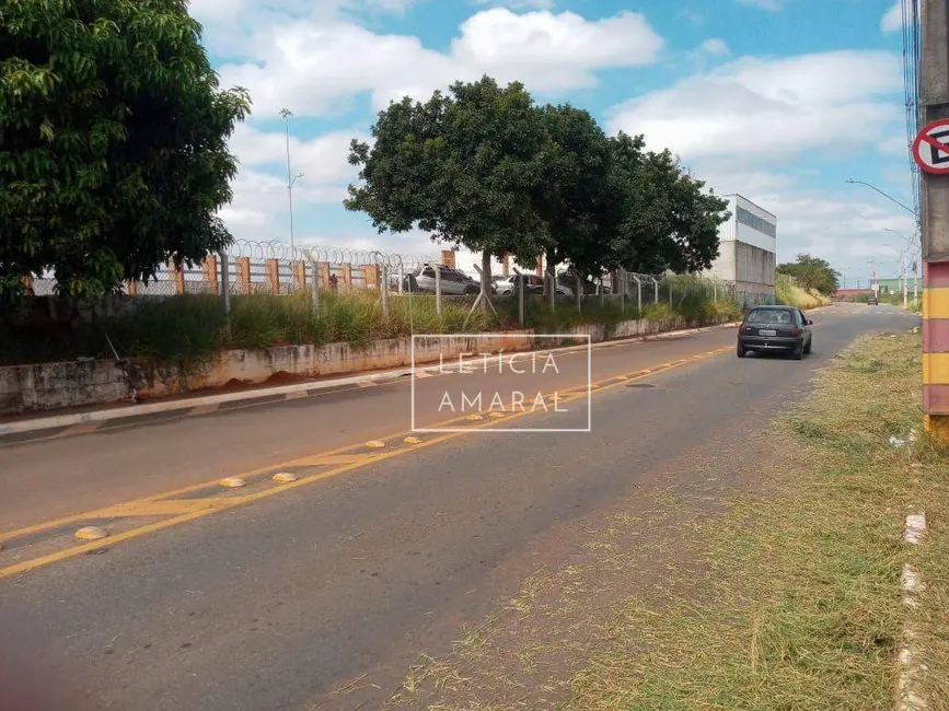 Foto 3 de Terreno / Lote à venda, 580m2 em Aeroporto, Pouso Alegre - MG