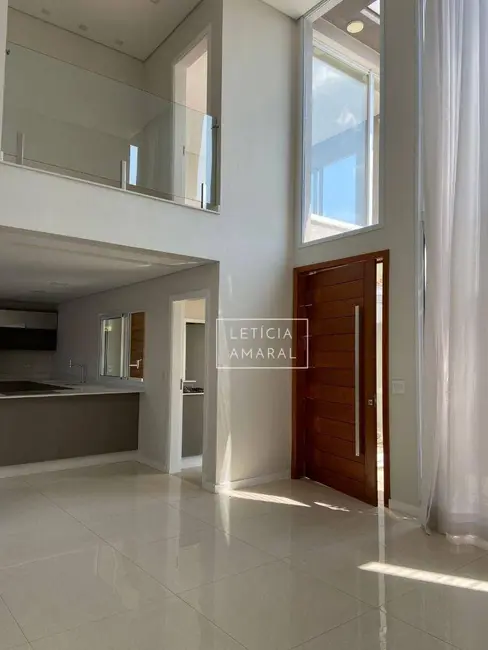 Casa de Condomínio com 3 quartos à venda, 358m2 em Pouso Alegre - MG - imagem 3 Foto 3 de Casa de Condomínio com 3 quartos à venda, 358m2 em Pouso Alegre - MG