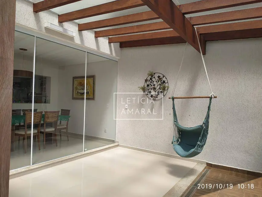 Foto 5 de Casa com 3 quartos à venda, 360m2 em Residencial Astúrias, Pouso Alegre - MG