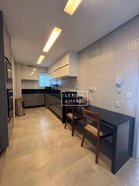 Apartamento com 4 quartos à venda, 250m2 em Pouso Alegre - MG - imagem 5 Foto 5 de Apartamento com 4 quartos à venda, 250m2 em Pouso Alegre - MG