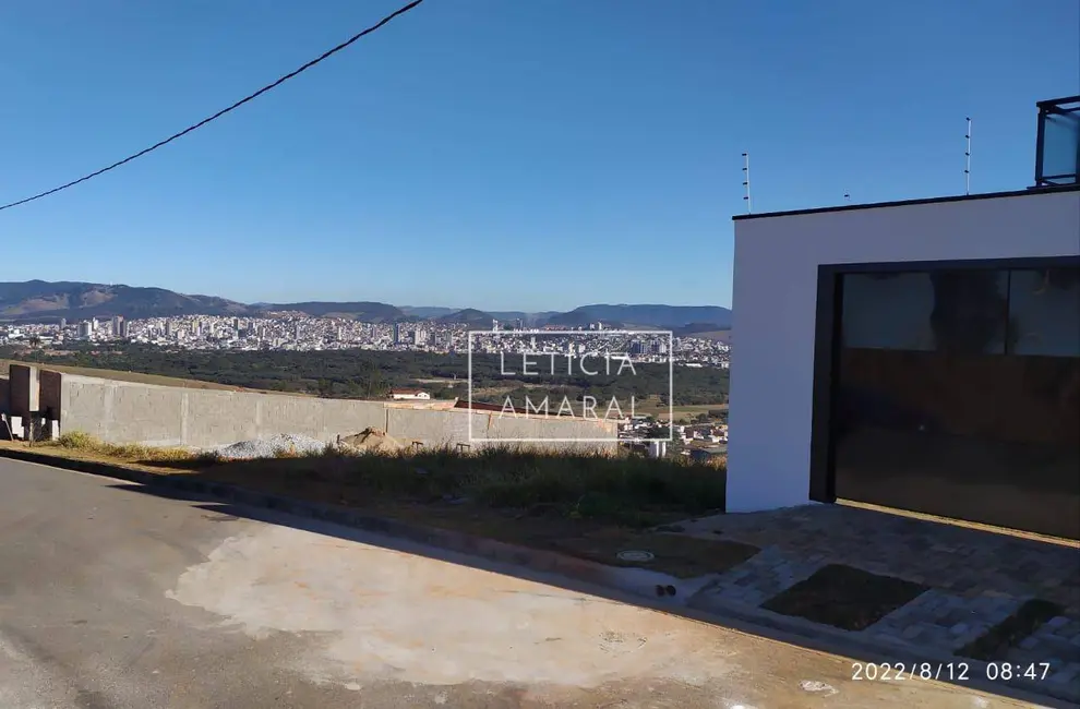 Foto 5 de Terreno / Lote à venda, 300m2 em Jardim Belvedere, Pouso Alegre - MG