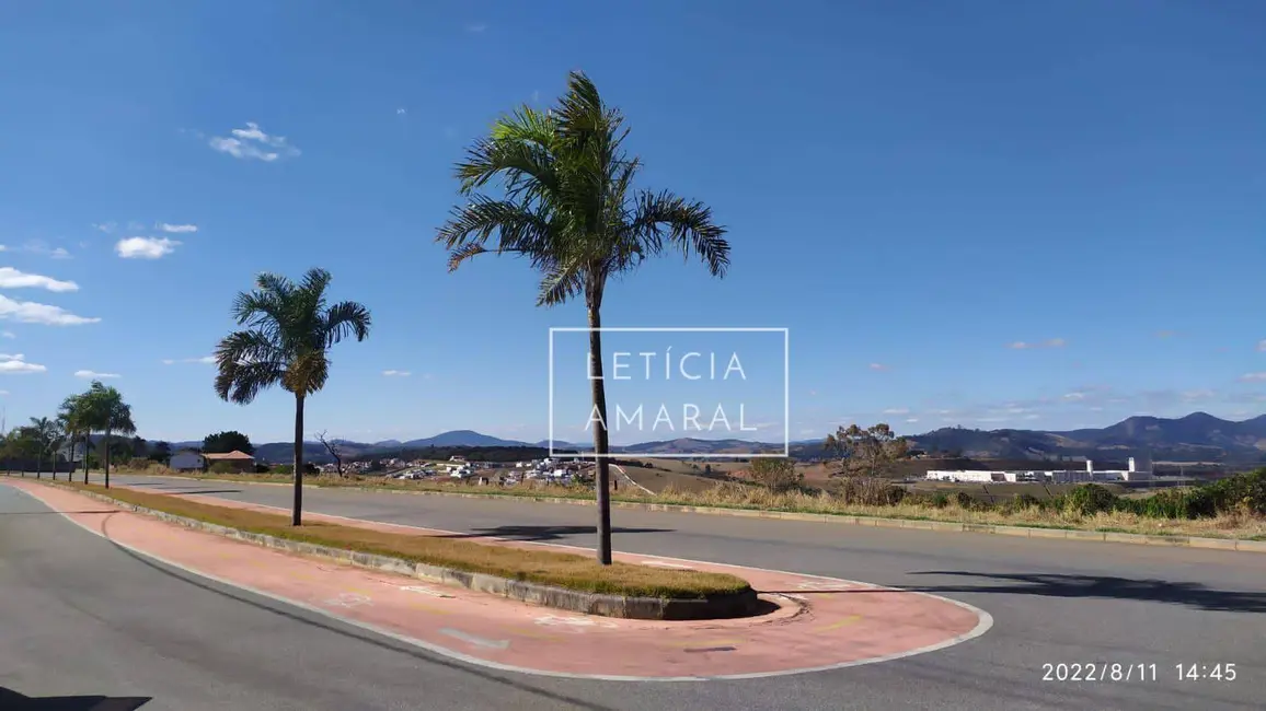 Foto 3 de Terreno / Lote à venda, 300m2 em Jardim Belvedere, Pouso Alegre - MG