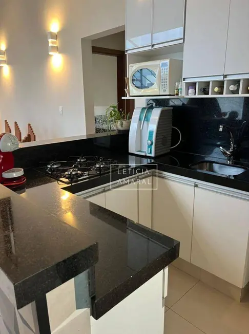 Foto 8 de Casa de Condomínio com 3 quartos à venda, 300m2 em Loteamento Belavilla I, Pouso Alegre - MG