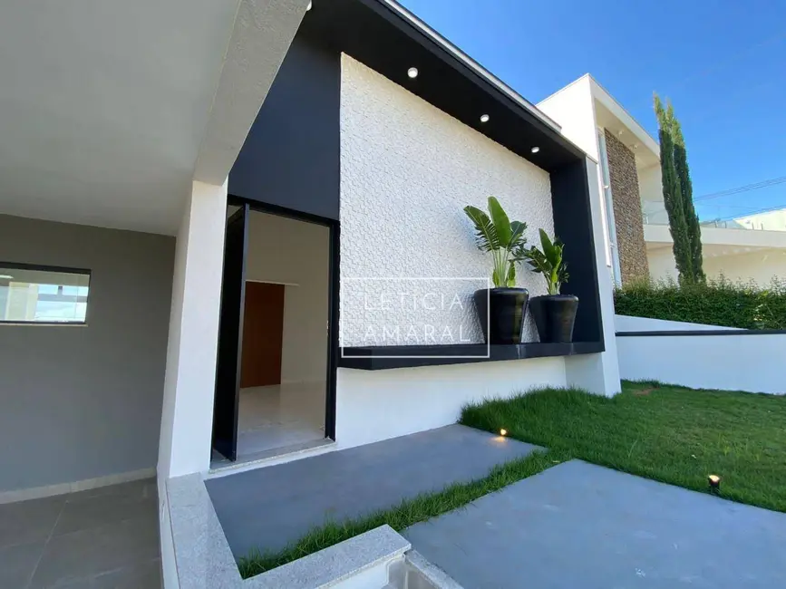 Casa de Condomínio com 3 quartos à venda, 316m2 em Pouso Alegre - MG - imagem 3 Foto 3 de Casa de Condomínio com 3 quartos à venda, 316m2 em Pouso Alegre - MG