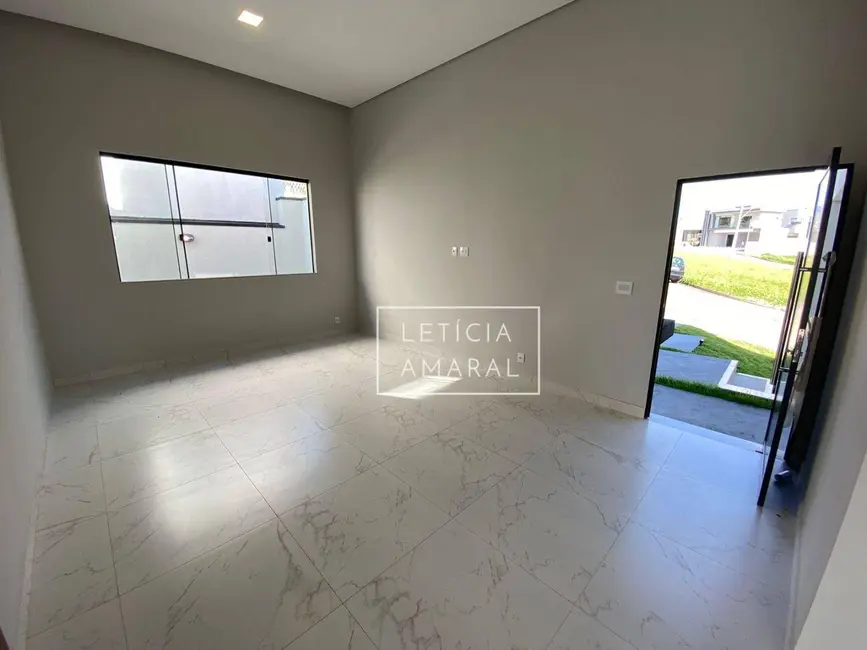 Casa de Condomínio com 3 quartos à venda, 316m2 em Pouso Alegre - MG - imagem 4 Foto 4 de Casa de Condomínio com 3 quartos à venda, 316m2 em Pouso Alegre - MG