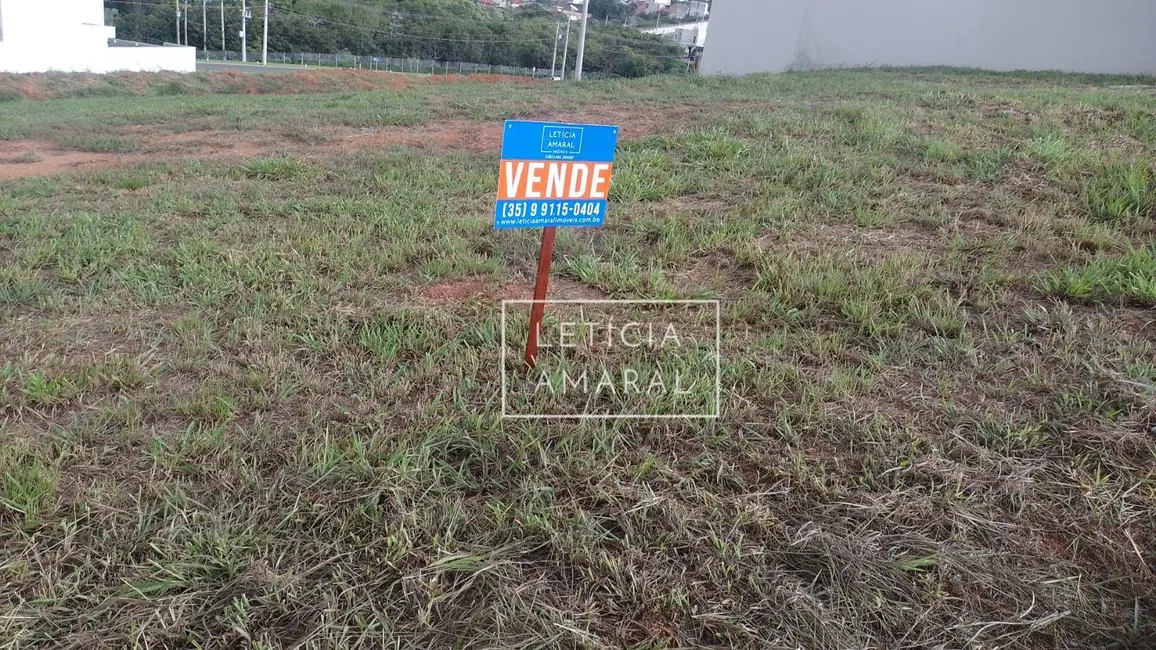 Foto 3 de Terreno / Lote à venda, 344m2 em Pouso Alegre - MG