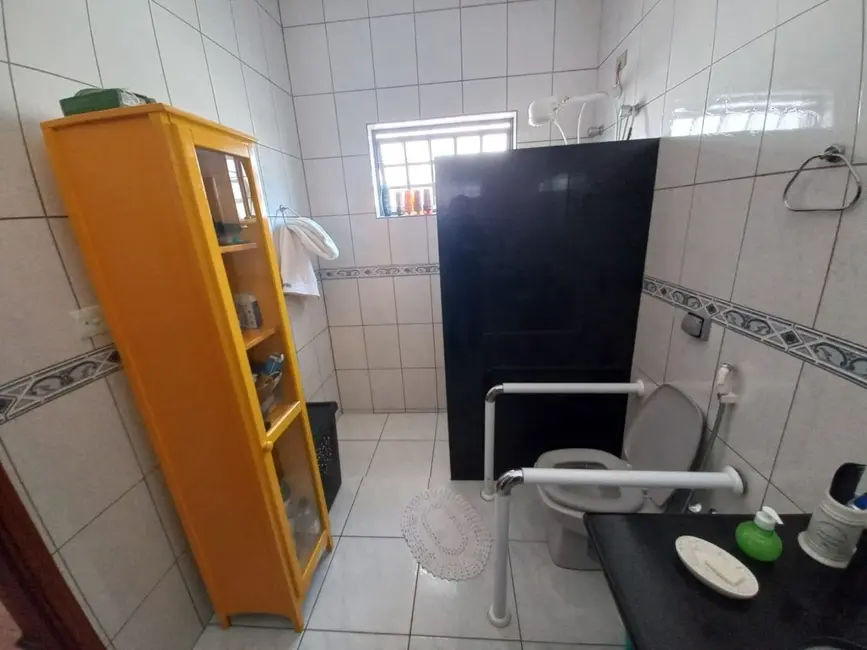 Foto 9 de Casa com 3 quartos à venda, 582m2 em Jardim Noronha, Pouso Alegre - MG