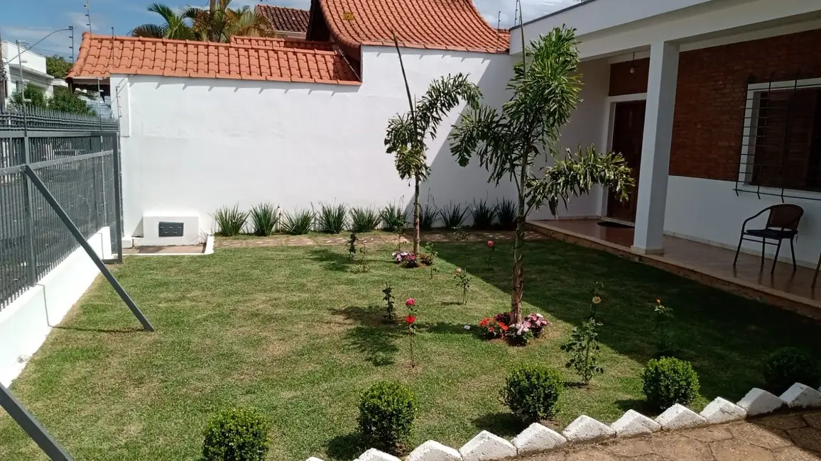 Foto 2 de Casa com 3 quartos à venda, 582m2 em Jardim Noronha, Pouso Alegre - MG